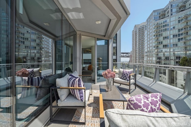 333 Beale St Unit 7G, San Francisco, CA 94105 - balcony with outdoor lounge area and a city view