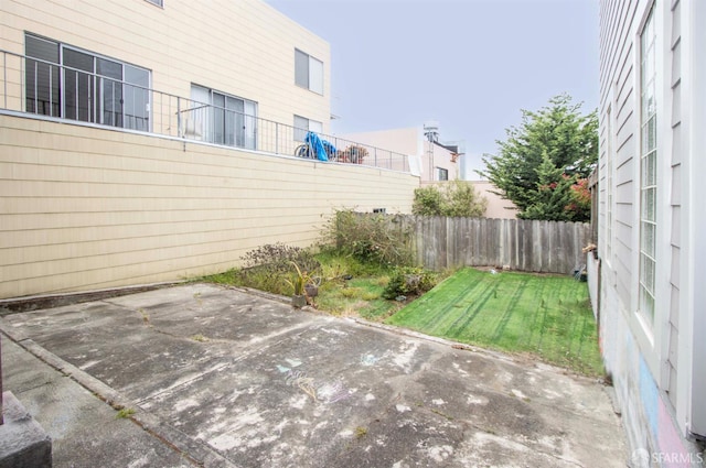 2383-2385 26th Ave, San Francisco, CA 94116 - view of patio