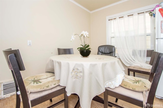 2383-2385 26th Ave, San Francisco, CA 94116 - dining room featuring ornamental molding