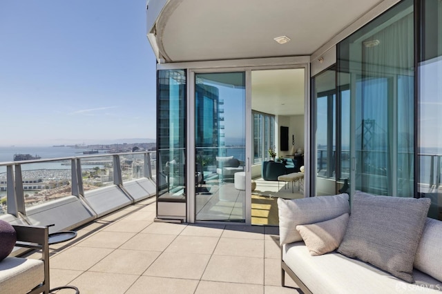 338 Main St Unit Ph36B, San Francisco, CA 94105 - balcony with a water view