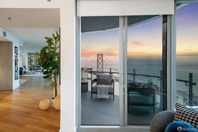 338 Main St Unit Ph36B, San Francisco, CA 94105 - interior space featuring a water view
