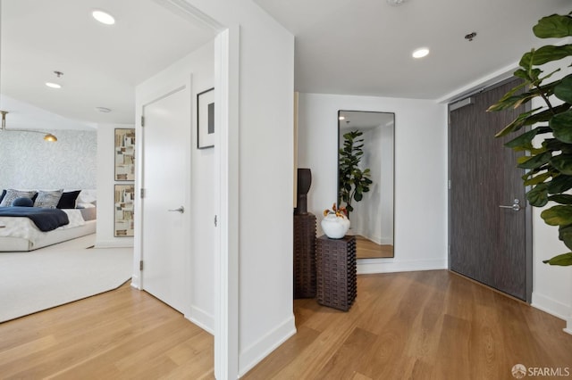 338 Main St Unit Ph36B, San Francisco, CA 94105 - foyer with wood finished floors, baseboards, and recessed lighting