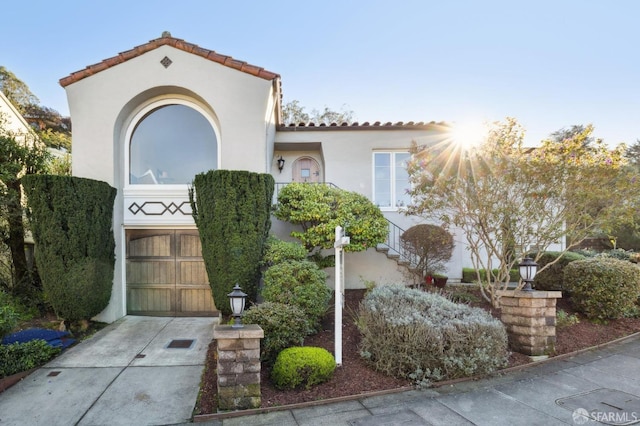 view of mediterranean / spanish-style home