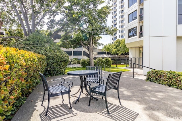 6363 Christie Ave Unit 1823, Emeryville, CA 94608 - view of patio / terrace featuring outdoor dining space