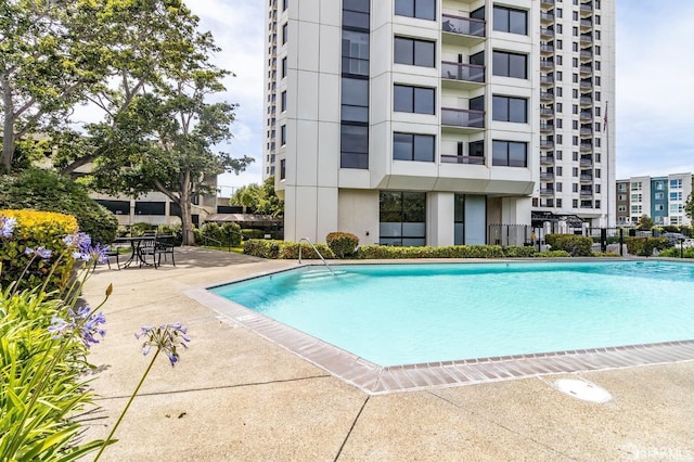 6363 Christie Ave Unit 1823, Emeryville, CA 94608 - view of community pool