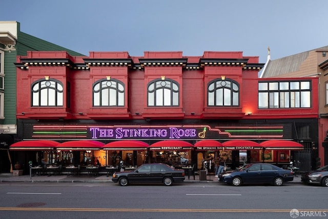 view of building exterior