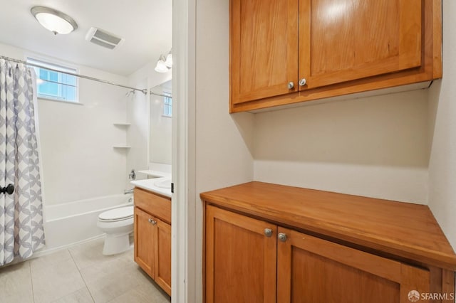104 Diamond Cove Ter, San Francisco, CA 94134 - full bathroom with shower / bath combo with shower curtain, tile patterned floors, and vanity