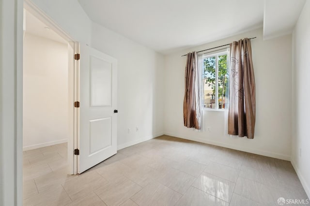 104 Diamond Cove Ter, San Francisco, CA 94134 - unfurnished room with baseboards