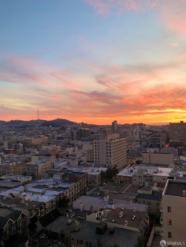 city view featuring a mountain view