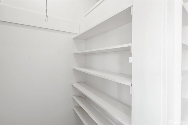 2875 Sunset Ave, Oakland, CA 94601 - view of pantry