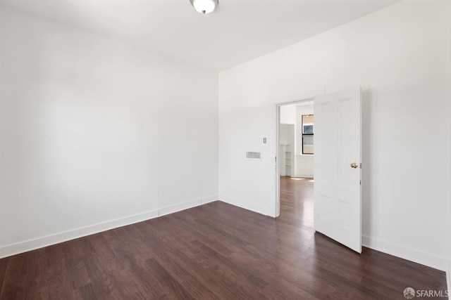 2875 Sunset Ave, Oakland, CA 94601 - unfurnished room featuring dark wood-style floors and baseboards