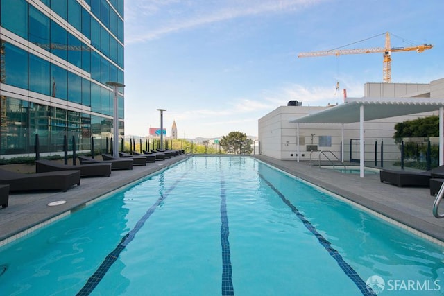 425 1st St Unit 3301, San Francisco, CA 94105 - community pool with an outdoor hangout area and a patio area