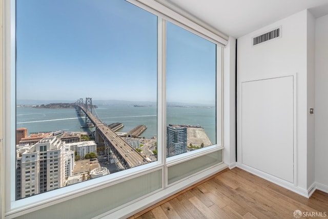 425 1st St Unit 3301, San Francisco, CA 94105 - water view