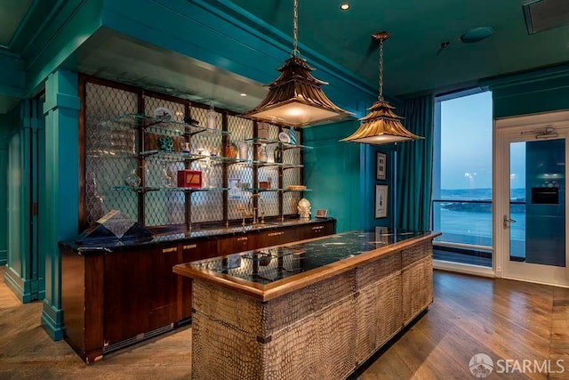 425 1st St Unit 3301, San Francisco, CA 94105 - indoor wet bar with wood finished floors and decorative light fixtures