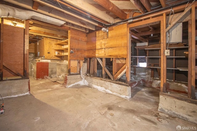 7520 Sunkist Dr, Oakland, CA 94605 - view of unfinished basement