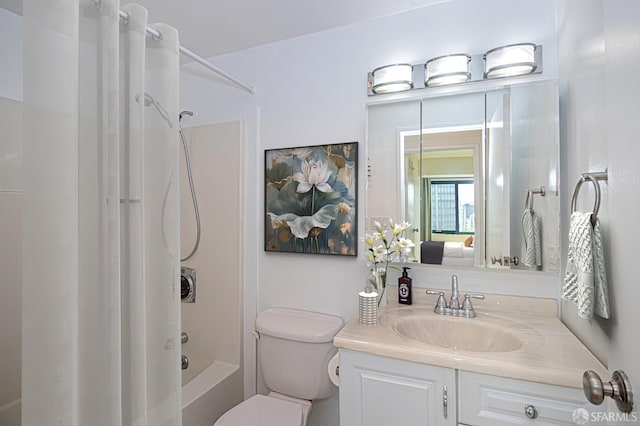 601 Van Ness Ave Unit 712, San Francisco, CA 94102 - ensuite bathroom with vanity and shower / tub combination