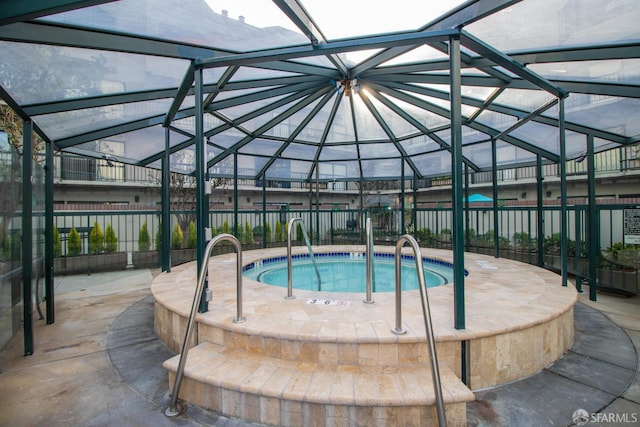 601 Van Ness Ave Unit 712, San Francisco, CA 94102 - view of pool with a community hot tub, a swimming pool, and glass enclosure