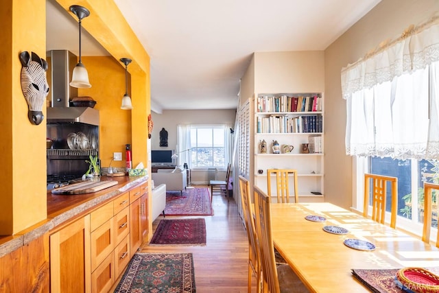 70 Laidley St, San Francisco, CA 94131 - dining area with wood finished floors