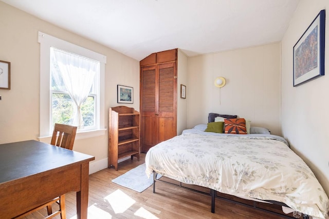 70 Laidley St, San Francisco, CA 94131 - bedroom featuring light wood-type flooring, a closet, and vaulted ceiling