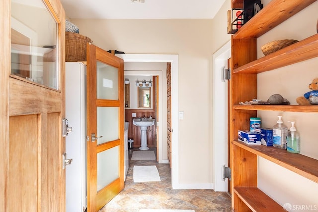 70 Laidley St, San Francisco, CA 94131 - hall with a sink and baseboards