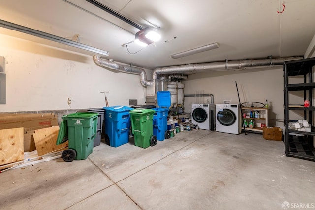 2675 Sutter St, San Francisco, CA 94115 - garage featuring independent washer and dryer