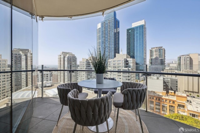 338 Main St Unit 19G, San Francisco, CA 94105 - balcony with a skyline view