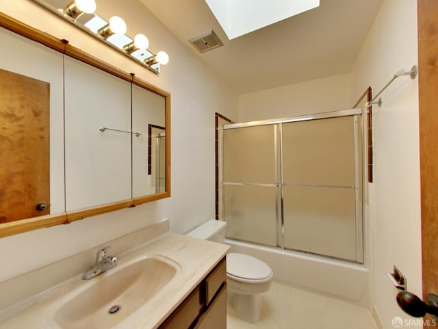 1279 41st Ave, San Francisco, CA 94122 - full bath with a skylight, vanity, and combined bath / shower with glass door