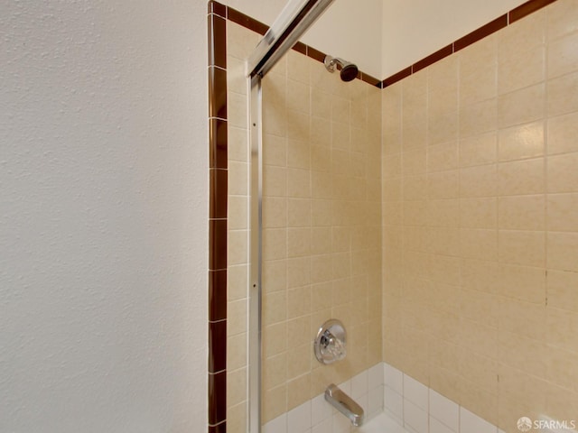 1279 41st Ave, San Francisco, CA 94122 - detailed view of bath / shower combo with glass door