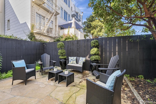 view of patio with outdoor lounge area