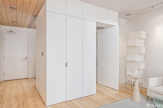 38 Bryant St Unit 405, San Francisco, CA 94105 - view of closet