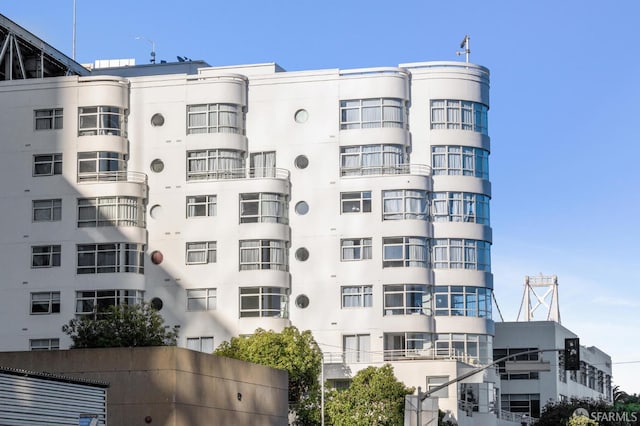 38 Bryant St Unit 405, San Francisco, CA 94105 - view of apartment building / complex