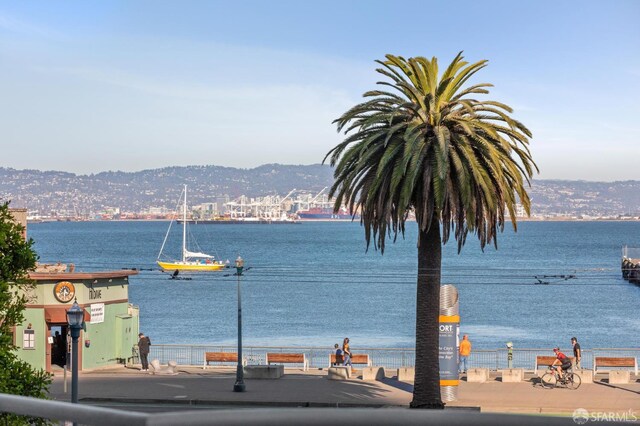 38 Bryant St Unit 405, San Francisco, CA 94105 - water view with mountains