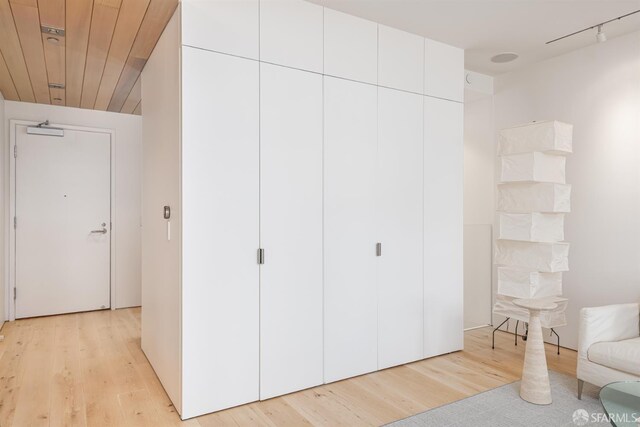 38 Bryant St Unit 405, San Francisco, CA 94105 - view of closet