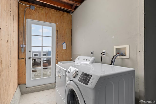 1727 45th Ave, San Francisco, CA 94122 - laundry room featuring washing machine and clothes dryer
