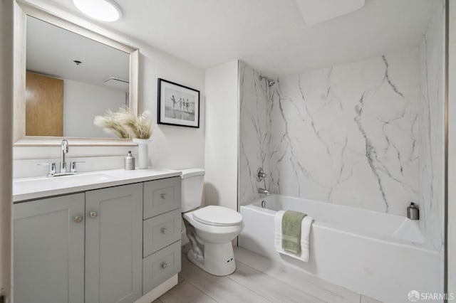 175 Bluxome St Unit 202, San Francisco, CA 94107 - full bath featuring vanity and shower / bath combination