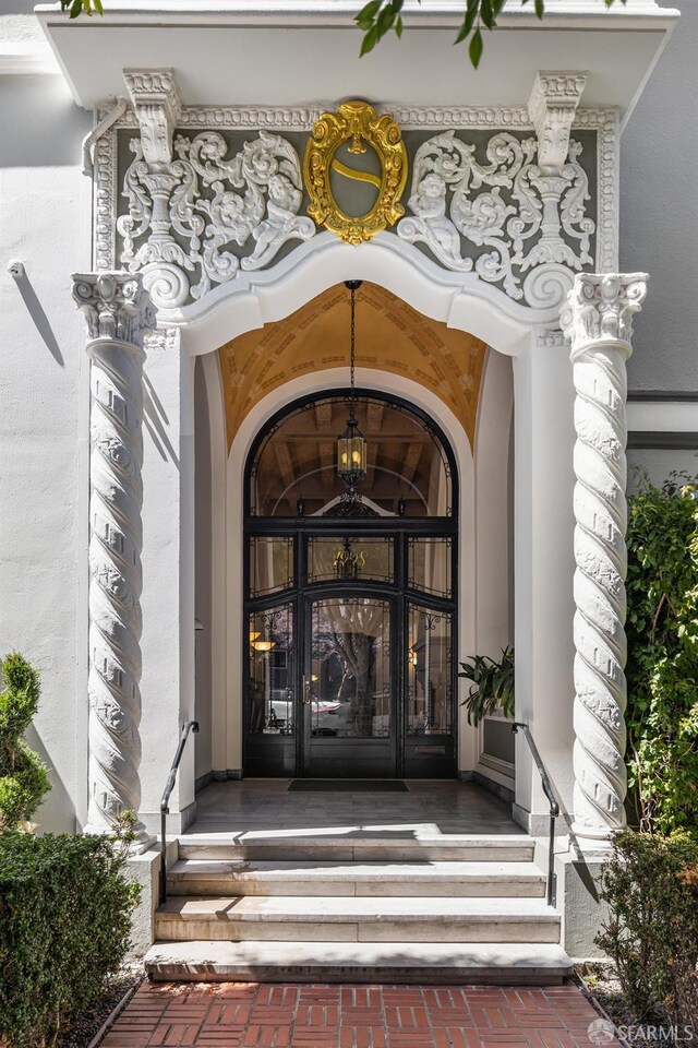 1998 Vallejo St Unit 2, San Francisco, CA 94123 - entrance to property