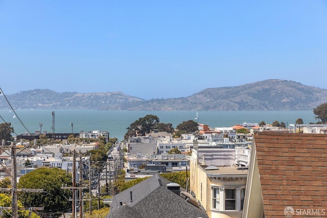 1998 Vallejo St Unit 2, San Francisco, CA 94123 - view of mountain background