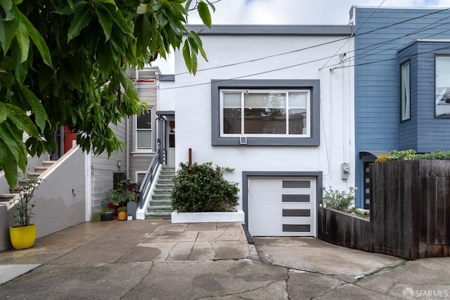 view of front of house featuring a garage