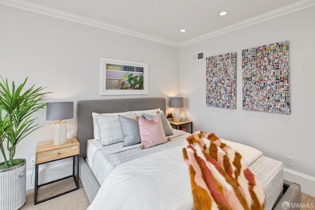 bedroom with recessed lighting, visible vents, crown molding, and baseboards