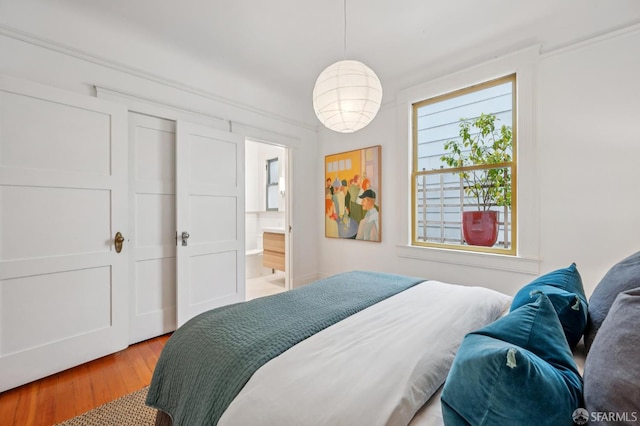 670 Page St, San Francisco, CA 94117 - bedroom featuring light wood-type flooring