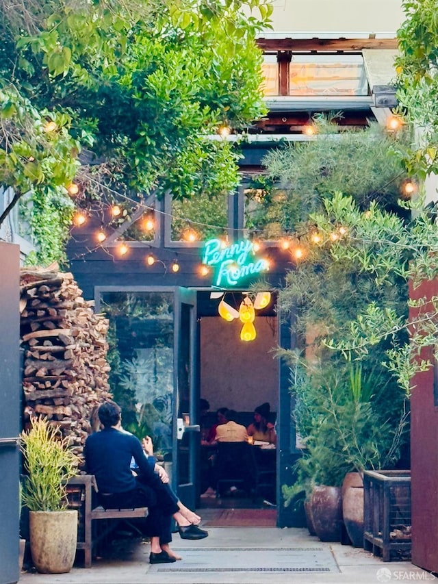 2553 Folsom St Unit A, San Francisco, CA 94110 - view of property entrance
