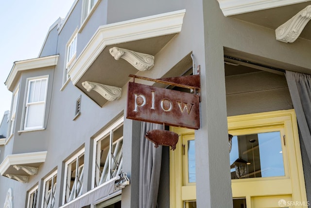 803 Vermont St, San Francisco, CA 94107 - exterior view of stucco siding