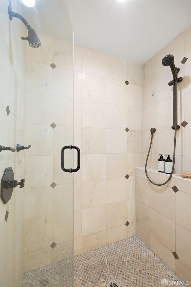 803 Vermont St, San Francisco, CA 94107 - bathroom featuring a shower stall