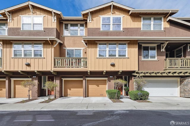 view of townhome / multi-family property