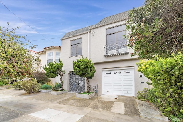 view of front of home with a garage