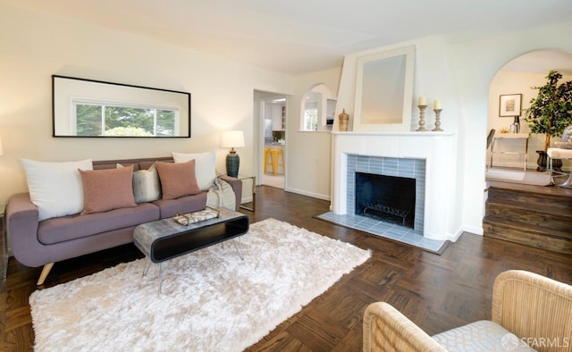 636 Edgemar Ave, Pacifica, CA 94044 - living area featuring arched walkways and a tile fireplace