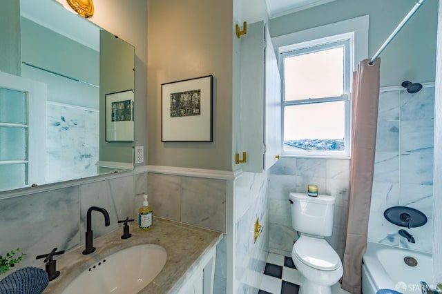 276 Bemis St, San Francisco, CA 94131 - full bathroom featuring tile walls, plenty of natural light, vanity, shower / bathtub combination with curtain, and a wainscoted wall