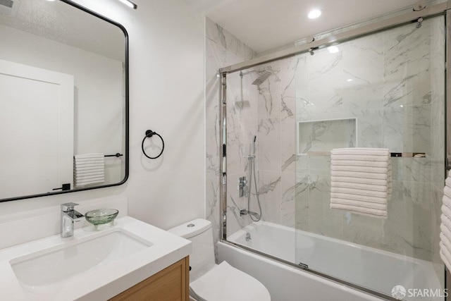 69 Lobos St, San Francisco, CA 94112 - full bath featuring vanity and enclosed tub / shower combo