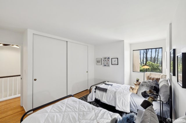 112 S Lake Merced Hls, San Francisco, CA 94132 - bedroom featuring light wood-style flooring and a closet