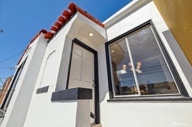 232 Talbert St, San Francisco, CA 94134 - exterior view of stucco siding